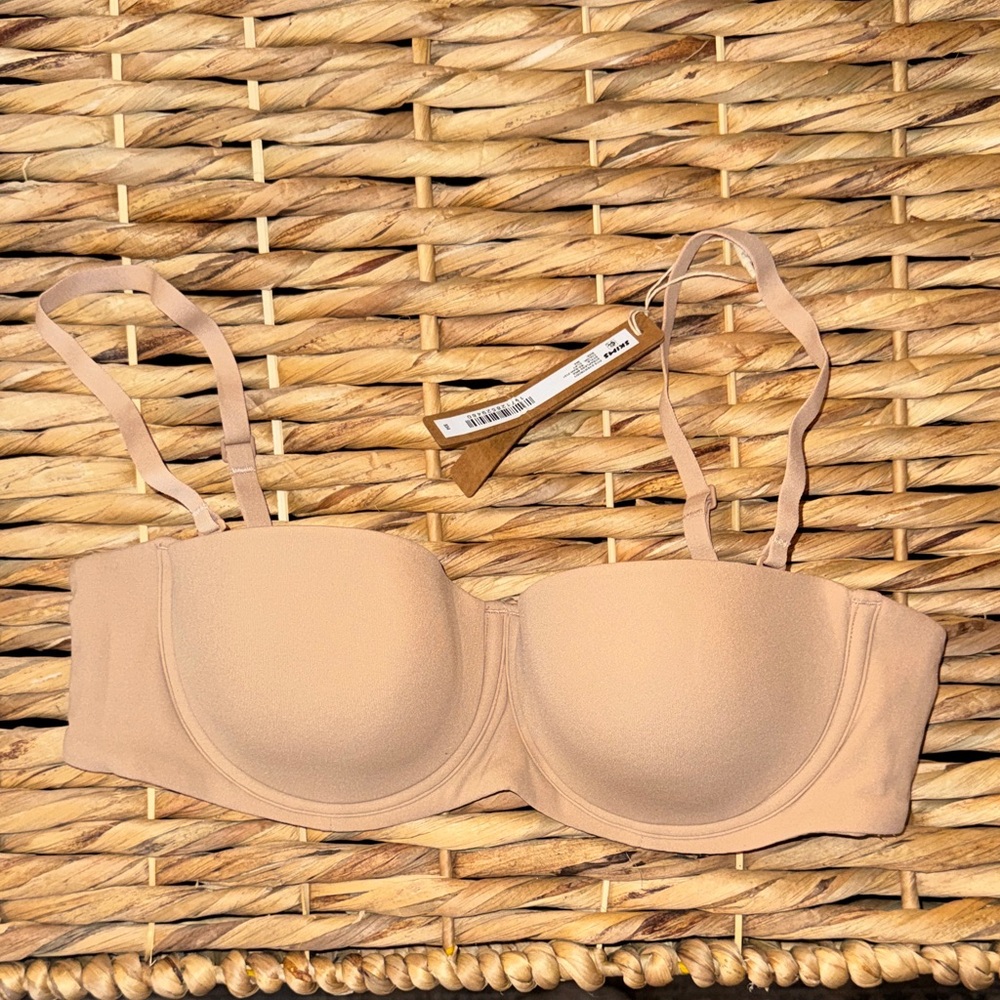 SKIMS FITS EVERYBODY STRAPLESS